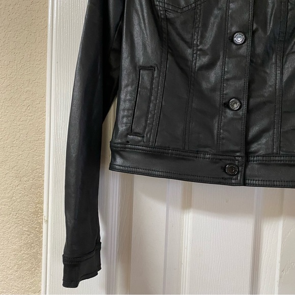 White House Black Market Coated Denim Classic Cropped Faux Leather Jacket Size 4 - Picture 5 of 16
